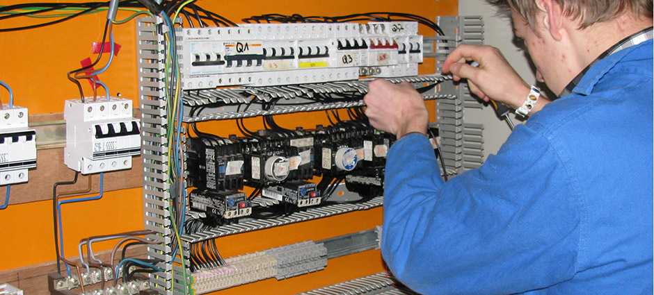 B7700 - Mouscron - Lycée Professionnel Saint Henri B7700 - Mouscron - Lycée Professionnel Saint Henri