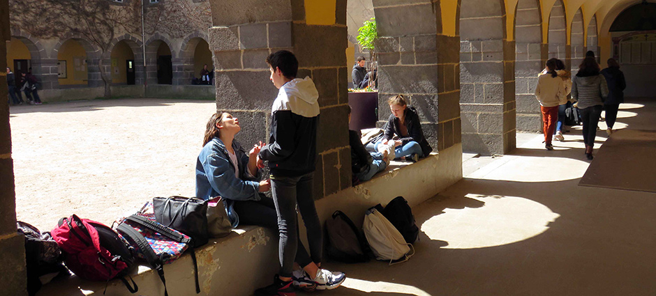 63203 - Riom - Lycée Privé Sainte-Marie 63203 - Riom - Lycée Privé Sainte-Marie