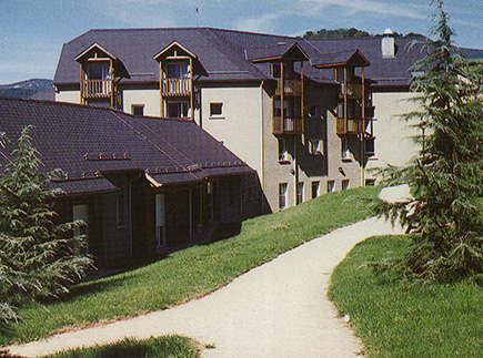 Etablissement d'Hébergement pour Personnes Agées Dépendantes - 09800 - Castillon-en-Couserans - EHPAD Résidence des Quatre Vallées Etablissement d'Hébergement pour Personnes Agées Dépendantes - 09800 - Castillon-en-Couserans - EHPAD Résidence des Quatre Vallées