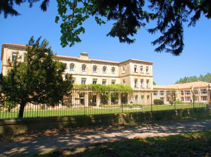 Etablissement d'Hébergement pour Personnes Agées Dépendantes - 11590 - Cuxac-d'Aude - Le Château La Bourgade Etablissement d'Hébergement pour Personnes Agées Dépendantes - 11590 - Cuxac-d'Aude - Le Château La Bourgade