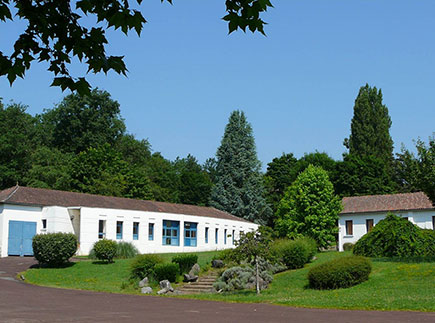 Maison d'Enfants à Caractère Social - 24340 - Rudeau-Ladosse - Centre Éducatif et Technique La Rousselière Maison d'Enfants à Caractère Social - 24340 - Rudeau-Ladosse - Centre Éducatif et Technique La Rousselière