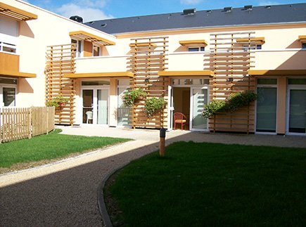 Etablissement d'Hébergement pour Personnes Agées Dépendantes - 28220 - Cloyes-sur-le-Loir - EHPAD Résidence du Bois de la Roche Etablissement d'Hébergement pour Personnes Agées Dépendantes - 28220 - Cloyes-sur-le-Loir - EHPAD Résidence du Bois de la Roche