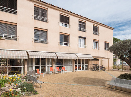 Etablissement d'Hébergement pour Personnes Agées Dépendantes - 34400 - Lunel - Korian Les Meunières Etablissement d'Hébergement pour Personnes Agées Dépendantes - 34400 - Lunel - Korian Les Meunières
