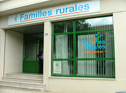 Services d'Aide et de Maintien à Domicile - 36003 - Châteauroux - Familles Rurales - Fédération Départementale de l'Indre Services d'Aide et de Maintien à Domicile - 36003 - Châteauroux - Familles Rurales - Fédération Départementale de l'Indre