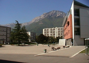 Lycée Louise Michel  38037 Grenoble  38 Isère  Formations Sanitaires