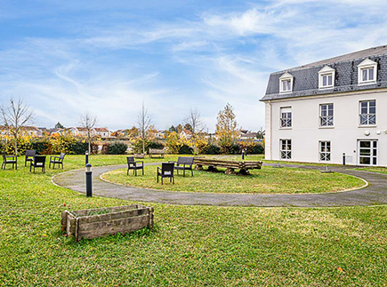 Etablissement d'Hébergement pour Personnes Agées Dépendantes - 45380 - La Chapelle-Saint-Mesmin - Korian Reflet de Loire Etablissement d'Hébergement pour Personnes Agées Dépendantes - 45380 - La Chapelle-Saint-Mesmin - Korian Reflet de Loire