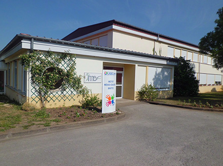 Institut de Prise en Charge des Handicapés - 52000 - Chaumont - Service pour enfants polyhandicapés Les Cyclades Institut de Prise en Charge des Handicapés - 52000 - Chaumont - Service pour enfants polyhandicapés Les Cyclades
