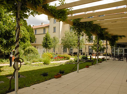 Etablissement d'Hébergement pour Personnes Agées Dépendantes - 63112 - Blanzat - EHPAD La Colombe, Association La Colombe Etablissement d'Hébergement pour Personnes Agées Dépendantes - 63112 - Blanzat - EHPAD La Colombe, Association La Colombe