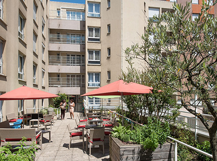Etablissement d'Hébergement pour Personnes Agées Dépendantes - 69007 - Lyon 07 - Korian Les Terrasses de Blandan Etablissement d'Hébergement pour Personnes Agées Dépendantes - 69007 - Lyon 07 - Korian Les Terrasses de Blandan