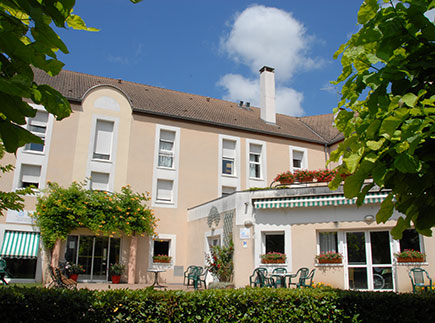 Etablissement d'Hébergement pour Personnes Agées Dépendantes - 71100 - Chalon-sur-Saône - Korian Bel'Saône Etablissement d'Hébergement pour Personnes Agées Dépendantes - 71100 - Chalon-sur-Saône - Korian Bel'Saône