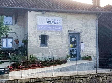 Services d'Aide et de Maintien à Domicile - 71480 - Varennes-Saint-Sauveur - Fleur de Vie Services Services d'Aide et de Maintien à Domicile - 71480 - Varennes-Saint-Sauveur - Fleur de Vie Services