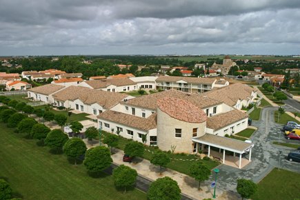 Etablissement d'Hébergement pour Personnes Agées Dépendantes - 79230 - Vouillé - EHPAD Résidence Les Jardins de Jeanne Etablissement d'Hébergement pour Personnes Agées Dépendantes - 79230 - Vouillé - EHPAD Résidence Les Jardins de Jeanne