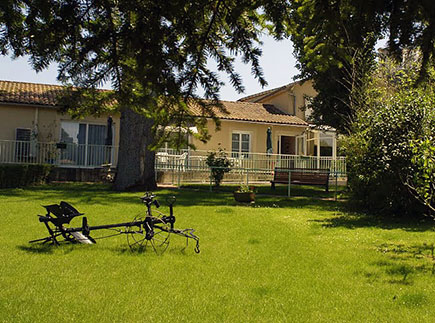 Etablissement d'Hébergement pour Personnes Agées Dépendantes - 86350 - Payroux - EHPAD Résidence les Cèdres Etablissement d'Hébergement pour Personnes Agées Dépendantes - 86350 - Payroux - EHPAD Résidence les Cèdres