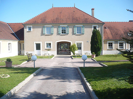 Etablissement d'Hébergement pour Personnes Agées Dépendantes - 89520 - Treigny - Résidence Le Cèdre Etablissement d'Hébergement pour Personnes Agées Dépendantes - 89520 - Treigny - Résidence Le Cèdre