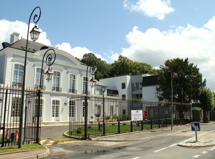 Etablissement d'Hébergement pour Personnes Agées Dépendantes - 91250 - Saintry-sur-Seine - EHPAD Résidence Château de Champlâtreux Etablissement d'Hébergement pour Personnes Agées Dépendantes - 91250 - Saintry-sur-Seine - EHPAD Résidence Château de Champlâtreux