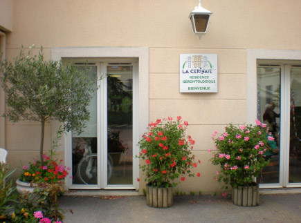 Etablissement d'Hébergement pour Personnes Agées Dépendantes - 93220 - Gagny - Résidence pour personnes âgées La Cerisaie Etablissement d'Hébergement pour Personnes Agées Dépendantes - 93220 - Gagny - Résidence pour personnes âgées La Cerisaie